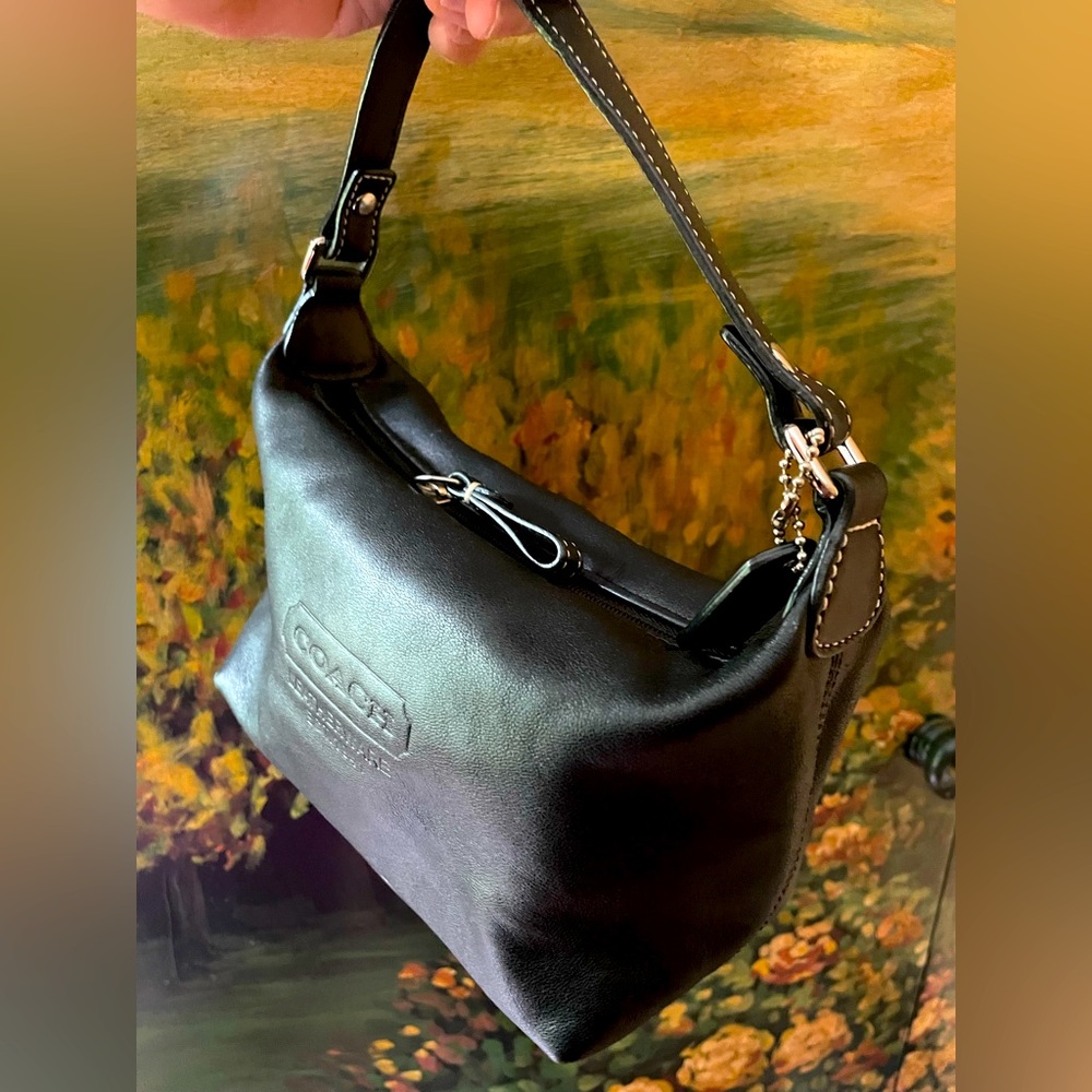 COACH Vintage leather bag . In great used condition. - Picture 1 of 5